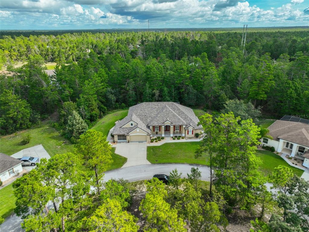 11 GRANDIFLORAS COURT, Homosassa, FL 34446