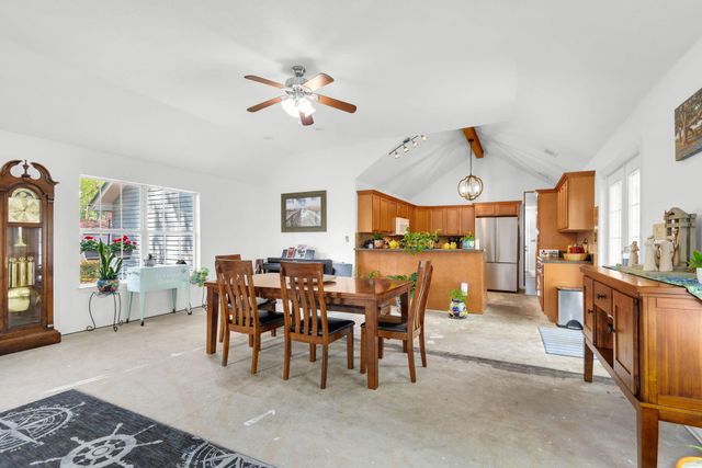 402 Northampton Circle, Fort Walton Beach, FL 32547