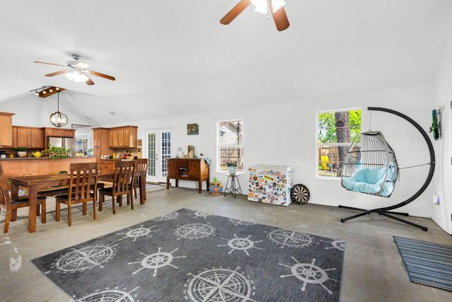 402 Northampton Circle, Fort Walton Beach, FL 32547