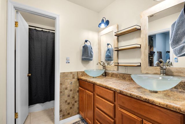 402 Northampton Circle, Fort Walton Beach, FL 32547