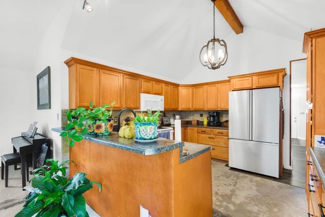 402 Northampton Circle, Fort Walton Beach, FL 32547