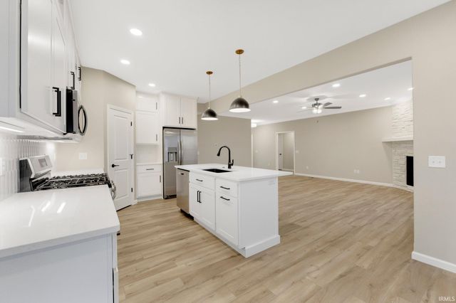 5215 Elk Run Place, Fort Wayne, IN 46818