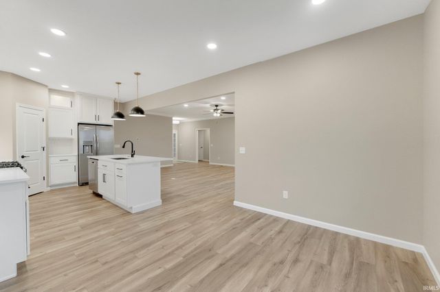 5215 Elk Run Place, Fort Wayne, IN 46818