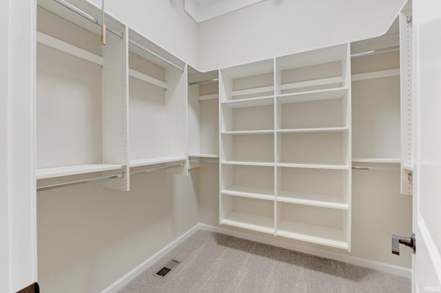 5215 Elk Run Place, Fort Wayne, IN 46818