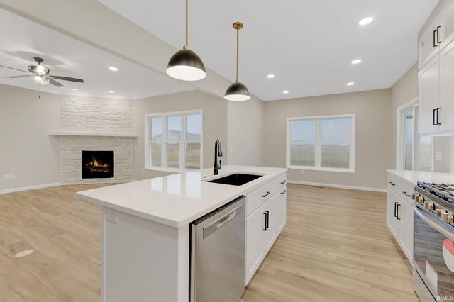 5215 Elk Run Place, Fort Wayne, IN 46818