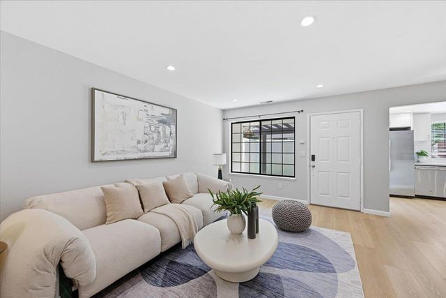 1017 Chula Vista Terrace, Sunnyvale, CA 94086