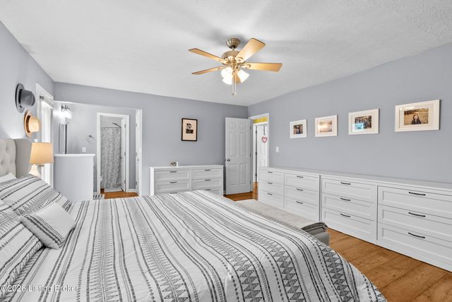 818 Dorsey Way, Louisville, KY 40223