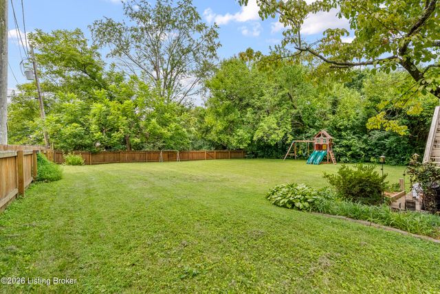 818 Dorsey Way, Louisville, KY 40223