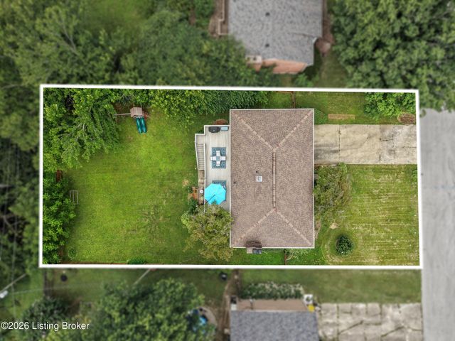 818 Dorsey Way, Louisville, KY 40223