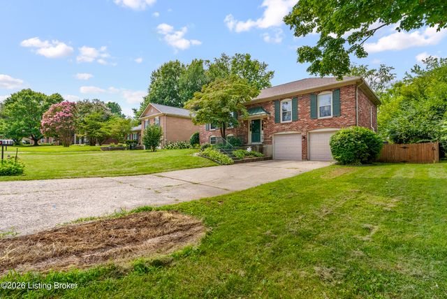 818 Dorsey Way, Louisville, KY 40223