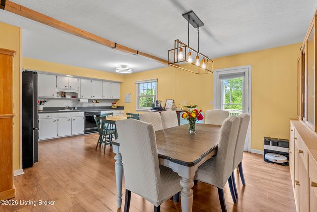 818 Dorsey Way, Louisville, KY 40223