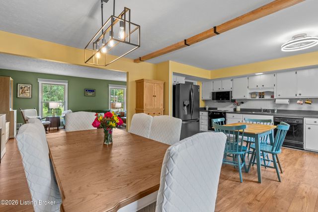 818 Dorsey Way, Louisville, KY 40223