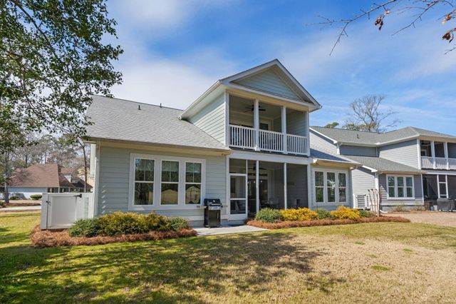 1422 Lighthouse Dr., North Myrtle Beach, SC 29582