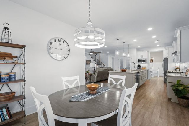 1422 Lighthouse Dr., North Myrtle Beach, SC 29582