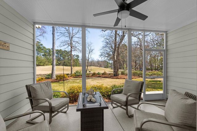 1422 Lighthouse Dr., North Myrtle Beach, SC 29582