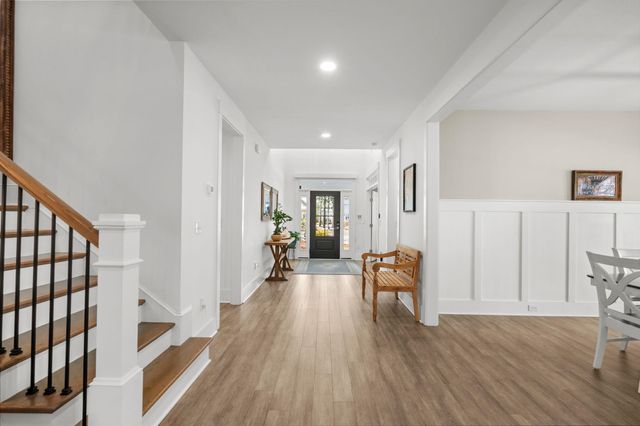 1422 Lighthouse Dr., North Myrtle Beach, SC 29582