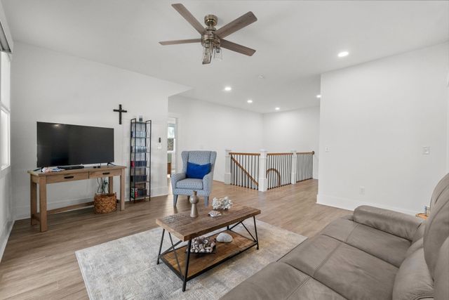 1422 Lighthouse Dr., North Myrtle Beach, SC 29582