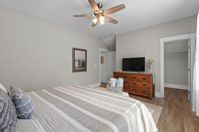 1422 Lighthouse Dr., North Myrtle Beach, SC 29582