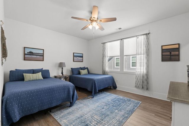 1422 Lighthouse Dr., North Myrtle Beach, SC 29582