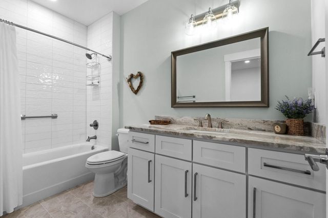 1422 Lighthouse Dr., North Myrtle Beach, SC 29582