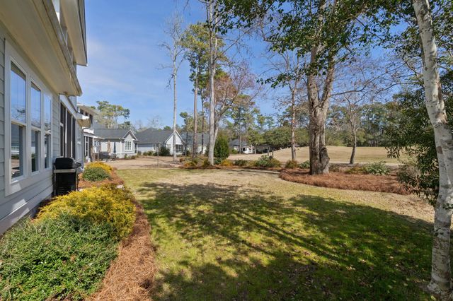 1422 Lighthouse Dr., North Myrtle Beach, SC 29582
