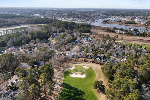 1422 Lighthouse Dr., North Myrtle Beach, SC 29582