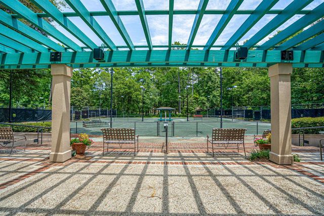 1422 Lighthouse Dr., North Myrtle Beach, SC 29582