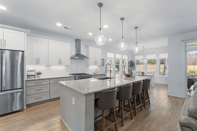 1422 Lighthouse Dr., North Myrtle Beach, SC 29582