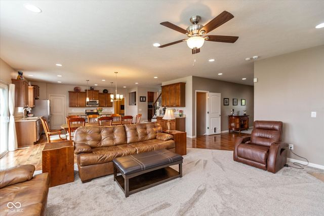 869 Ascot Farm Way, Westfield, IN 46074