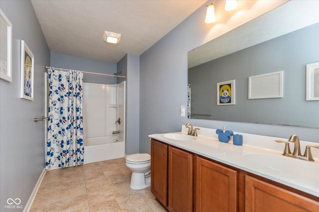 869 Ascot Farm Way, Westfield, IN 46074