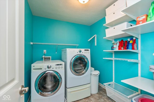 869 Ascot Farm Way, Westfield, IN 46074