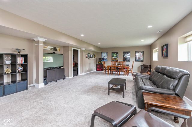 869 Ascot Farm Way, Westfield, IN 46074