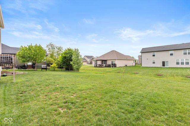 869 Ascot Farm Way, Westfield, IN 46074