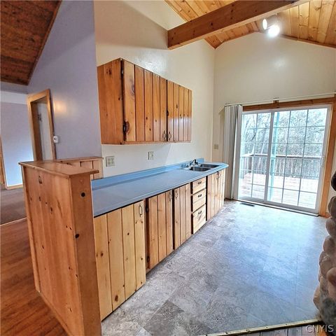 24 Wall Street, Amboy, NY 13028