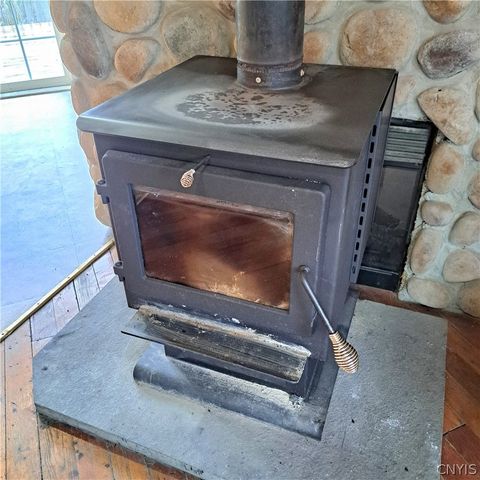 24 Wall Street, Amboy, NY 13028