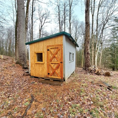 24 Wall Street, Amboy, NY 13028