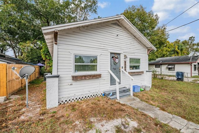 8006 N KLONDYKE STREET, Tampa, FL 33604