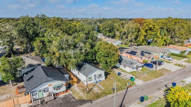 8006 N KLONDYKE STREET, Tampa, FL 33604