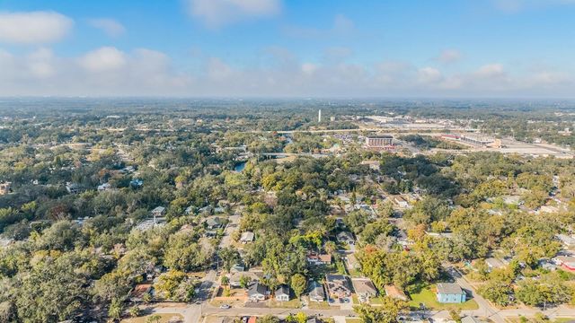 8006 N KLONDYKE STREET, Tampa, FL 33604