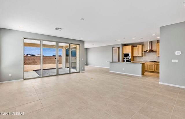 7956 S Sonoran Oak Drive, Tucson, AZ 85747