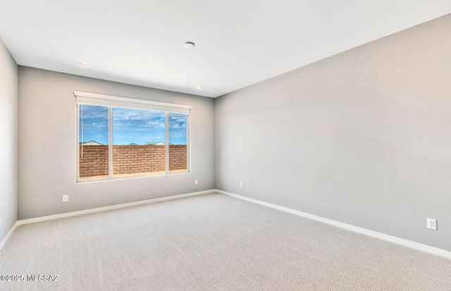 7956 S Sonoran Oak Drive, Tucson, AZ 85747