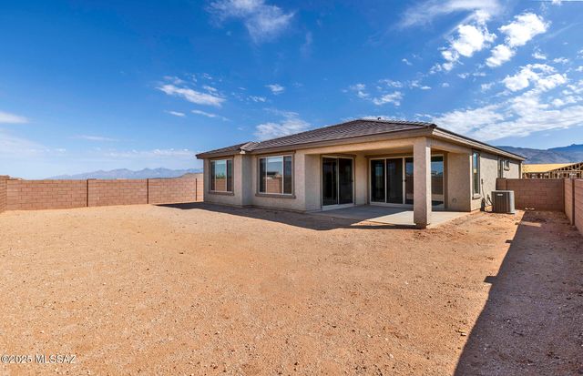 7956 S Sonoran Oak Drive, Tucson, AZ 85747