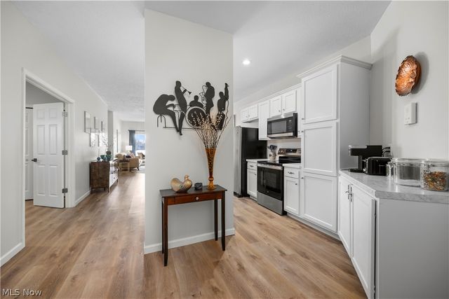 5547 Beavercrest Drive 107, Lorain, OH 44053