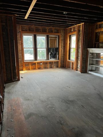 143 W 74th Street, Chicago, IL 60621