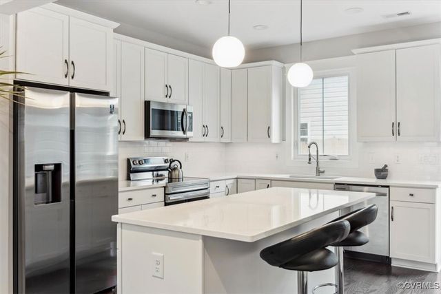 2005 R St, Richmond, VA 23223