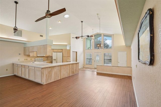 18628 SE 53RD PLACE, Ocklawaha, FL 32179