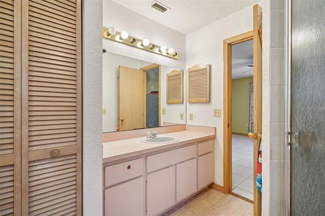 18628 SE 53RD PLACE, Ocklawaha, FL 32179