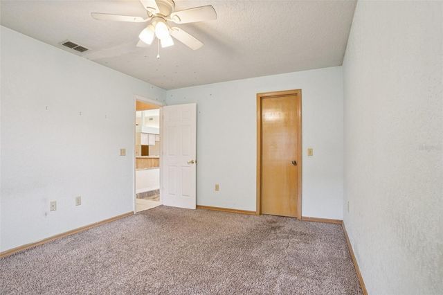 18628 SE 53RD PLACE, Ocklawaha, FL 32179