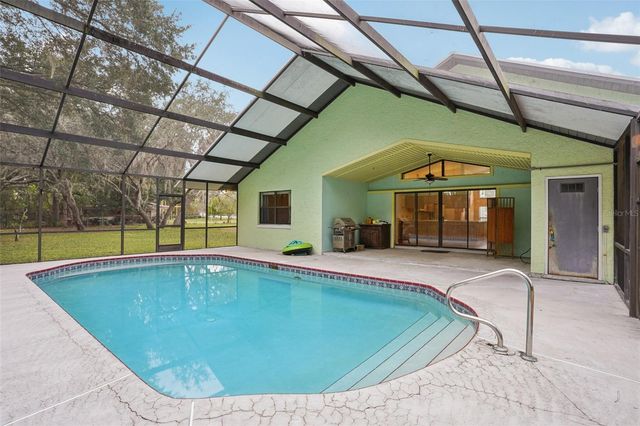 18628 SE 53RD PLACE, Ocklawaha, FL 32179