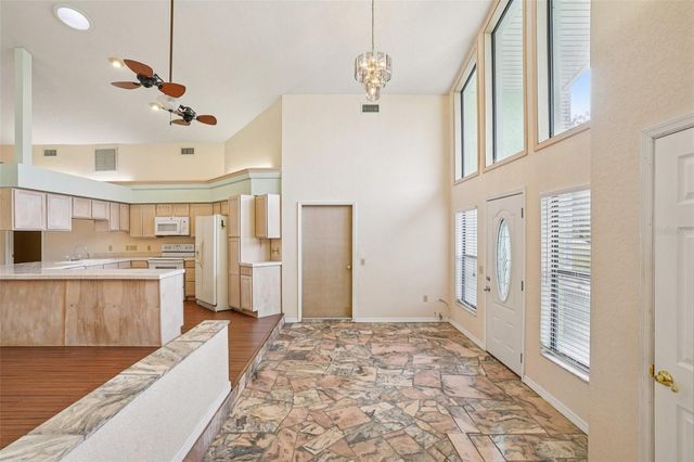 18628 SE 53RD PLACE, Ocklawaha, FL 32179